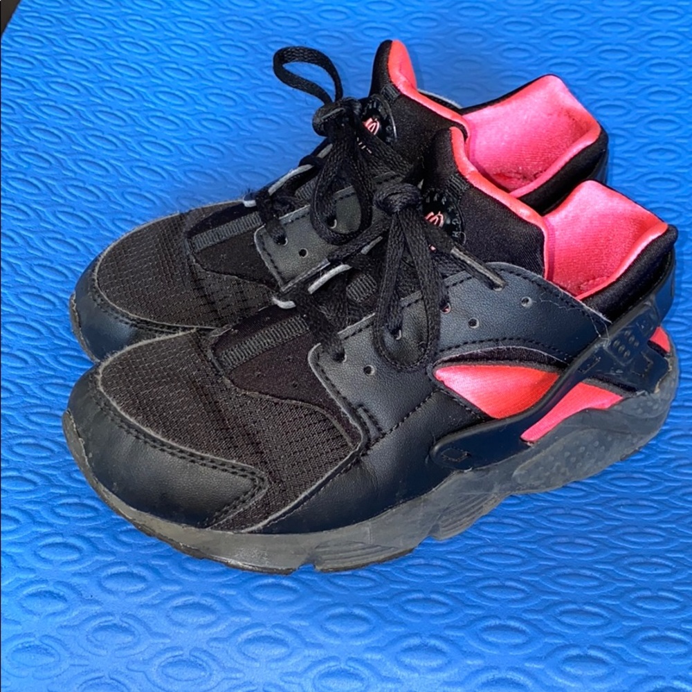 🛍FINAL SALE💰Nike Huarache sneakers